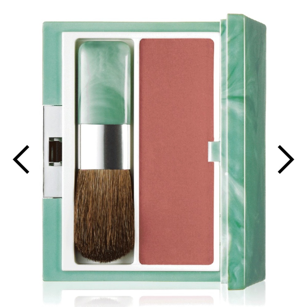 Clinique Blush in Green Compact with Brush—shade is FIG